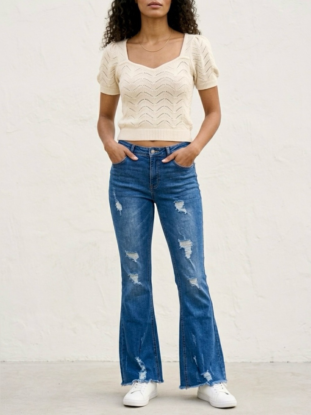 Celebrity Ace flared jeans medium-washed like new with pockets